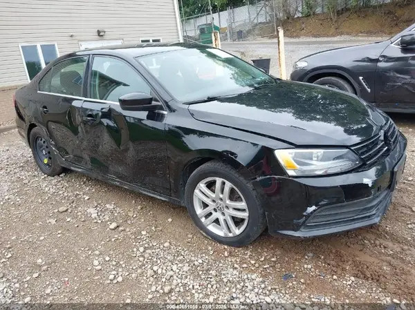 3VW2B7AJ3HM303198 2017 VOLKSWAGEN JETTA - Image 1