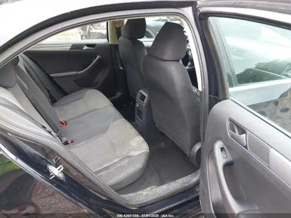 3VW2B7AJ3HM303198 2017 VOLKSWAGEN JETTA - Image 8