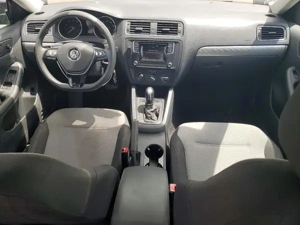 3VW2B7AJ3HM305551 2017 VOLKSWAGEN JETTA - Image 8