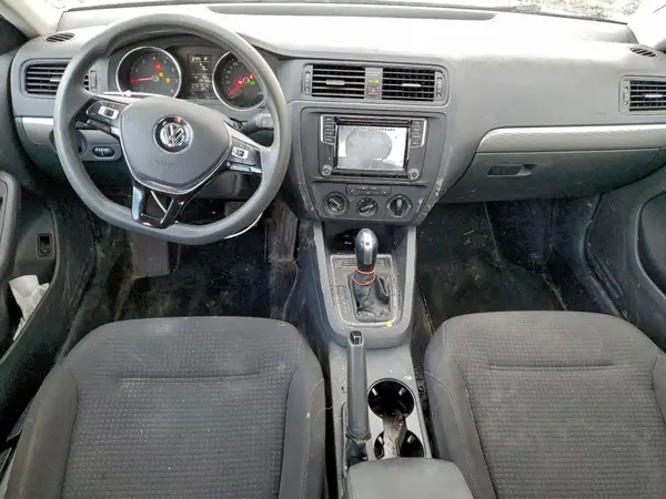 3VW2B7AJ3HM307140 2017 VOLKSWAGEN JETTA - Image 8