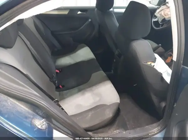 3VW2B7AJ3HM310703 2017 VOLKSWAGEN JETTA - Image 8
