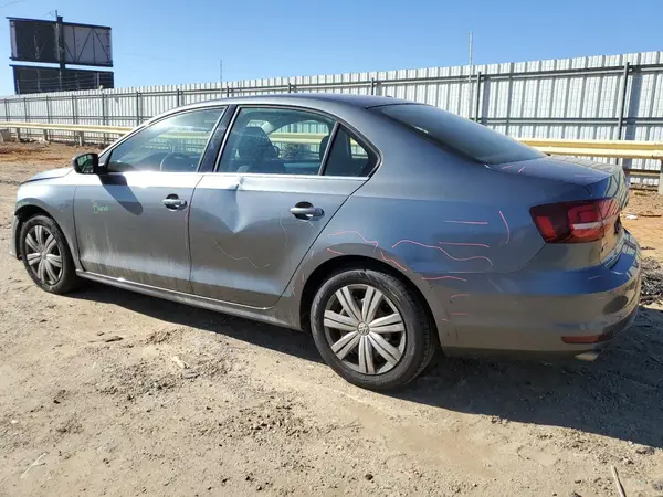 3VW2B7AJ3HM310829 2017 VOLKSWAGEN JETTA - Image 2