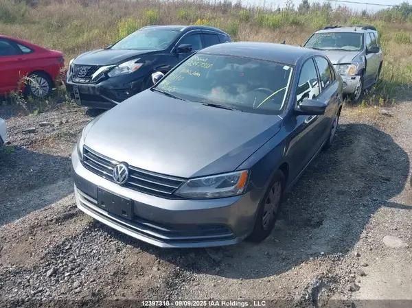 3VW2B7AJ3HM311110 2017 VOLKSWAGEN JETTA - Image 2