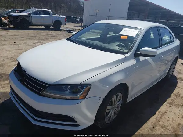 3VW2B7AJ3HM311284 2017 VOLKSWAGEN JETTA - Image 2