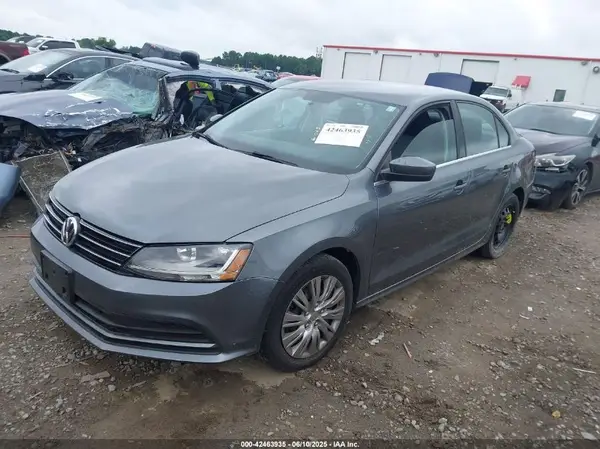 3VW2B7AJ3HM314525 2017 VOLKSWAGEN JETTA - Image 2