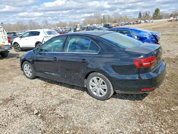3VW2B7AJ3HM315402 2017 VOLKSWAGEN JETTA - Image 2