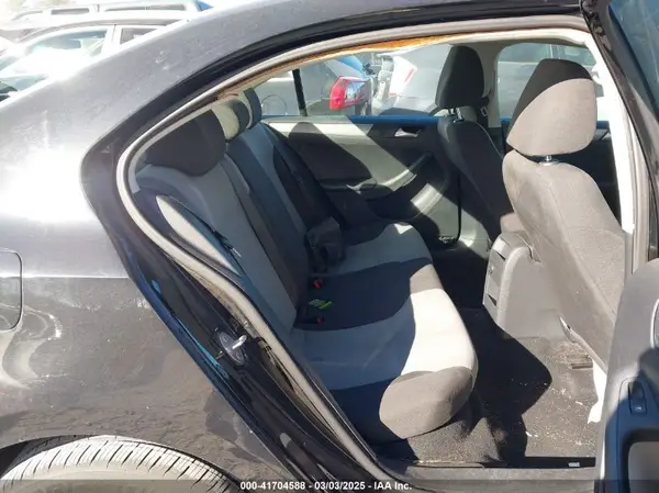 3VW2B7AJ3HM318591 2017 VOLKSWAGEN JETTA - Image 8