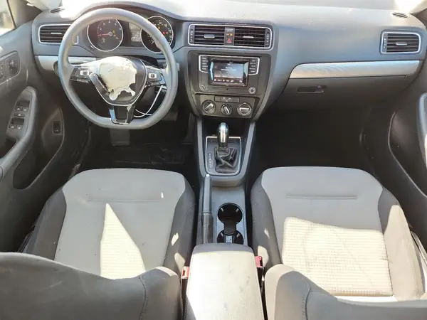 3VW2B7AJ3HM330644 2017 VOLKSWAGEN JETTA - Image 8