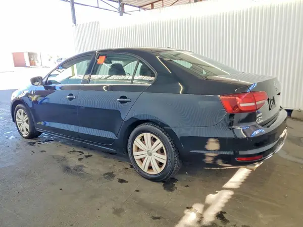 3VW2B7AJ3HM332295 2017 VOLKSWAGEN JETTA - Image 2
