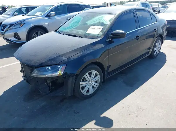 3VW2B7AJ3HM343586 2017 VOLKSWAGEN JETTA - Image 2