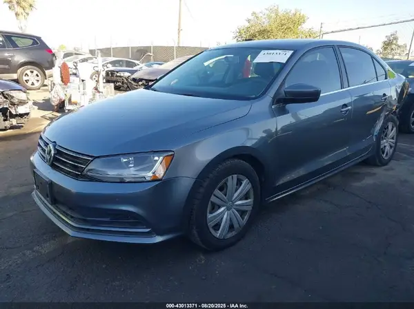 3VW2B7AJ3HM343782 2017 VOLKSWAGEN JETTA - Image 2