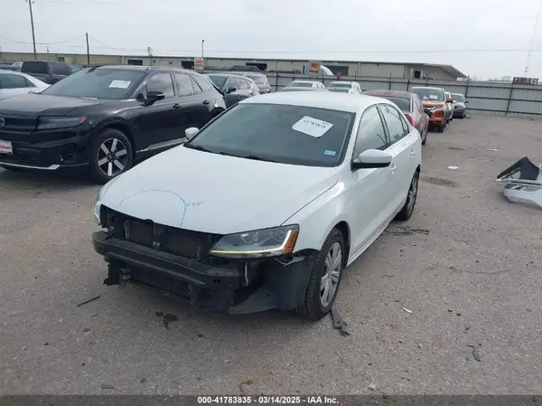 3VW2B7AJ3HM349002 2017 VOLKSWAGEN JETTA - Image 2