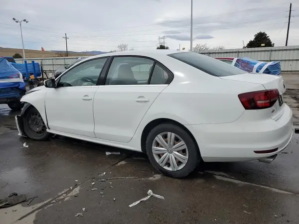 3VW2B7AJ3HM354409 2017 VOLKSWAGEN JETTA - Image 2