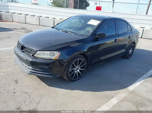 3VW2B7AJ3HM361523 2017 VOLKSWAGEN JETTA - Image 2
