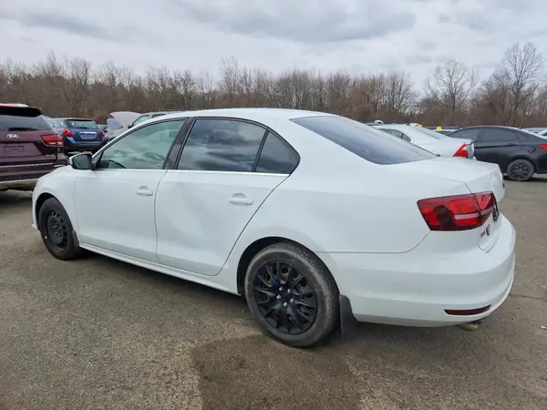 3VW2B7AJ3HM363305 2017 VOLKSWAGEN JETTA - Image 2