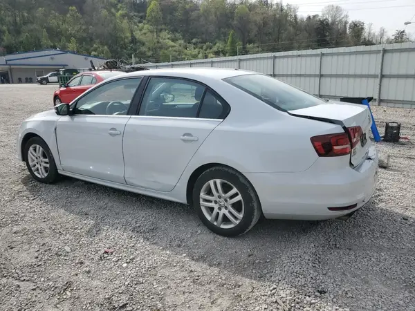 3VW2B7AJ3HM368505 2017 VOLKSWAGEN JETTA - Image 2