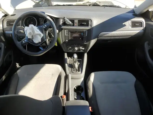 3VW2B7AJ3HM370027 2017 VOLKSWAGEN JETTA - Image 8
