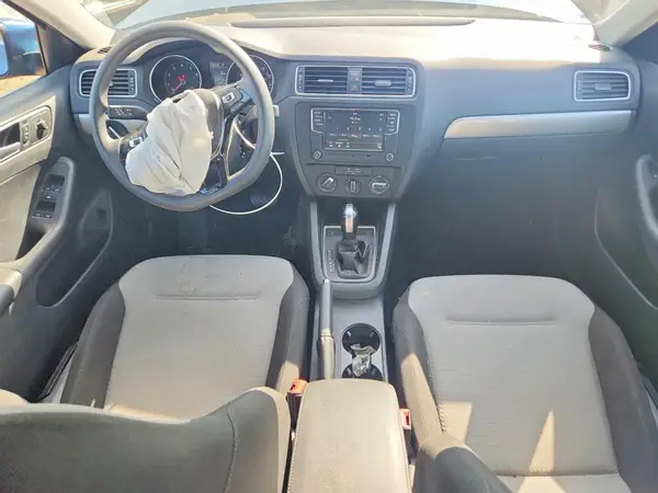 3VW2B7AJ3HM373302 2017 VOLKSWAGEN JETTA - Image 8