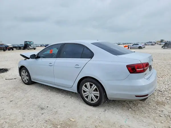 3VW2B7AJ3HM374837 2017 VOLKSWAGEN JETTA - Image 2