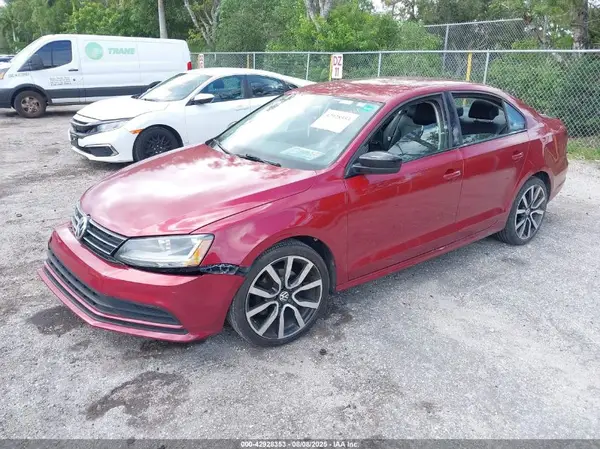 3VW2B7AJ3HM377124 2017 VOLKSWAGEN JETTA - Image 2