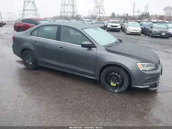 3VW2B7AJ3HM377513 2017 VOLKSWAGEN JETTA - Image 1