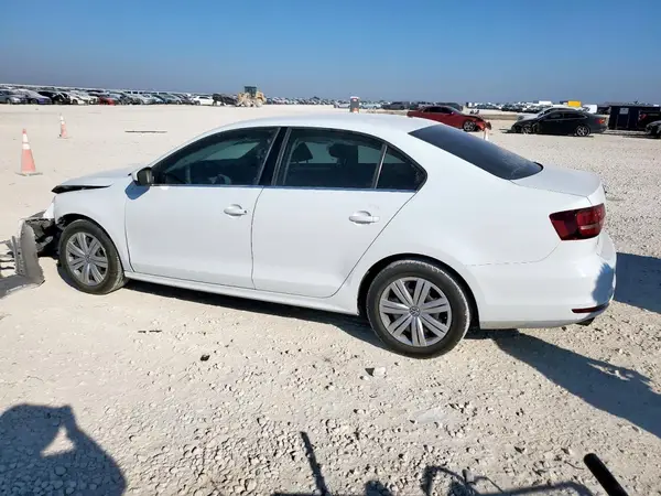 3VW2B7AJ3HM380055 2017 VOLKSWAGEN JETTA - Image 2