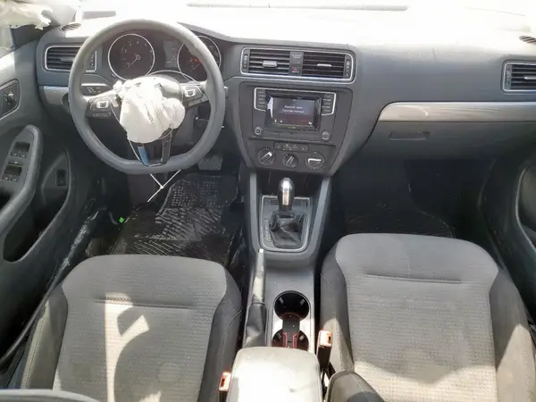 3VW2B7AJ3HM380055 2017 VOLKSWAGEN JETTA - Image 8