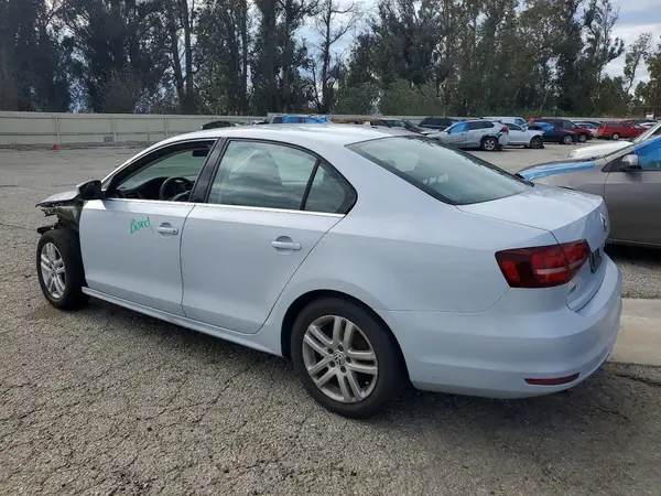 3VW2B7AJ3HM381027 2017 VOLKSWAGEN JETTA - Image 2
