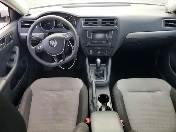 3VW2B7AJ3HM381027 2017 VOLKSWAGEN JETTA - Image 8