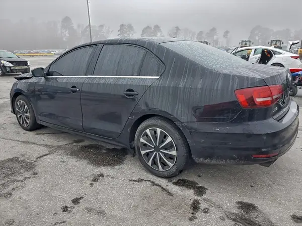 3VW2B7AJ3HM386065 2017 VOLKSWAGEN JETTA - Image 2