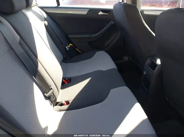 3VW2B7AJ3HM388320 2017 VOLKSWAGEN JETTA - Image 8
