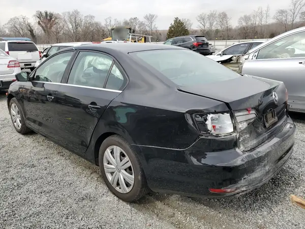 3VW2B7AJ3HM391427 2017 VOLKSWAGEN JETTA - Image 2