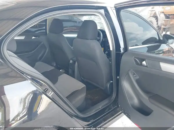 3VW2B7AJ3HM397535 2017 VOLKSWAGEN JETTA - Image 8