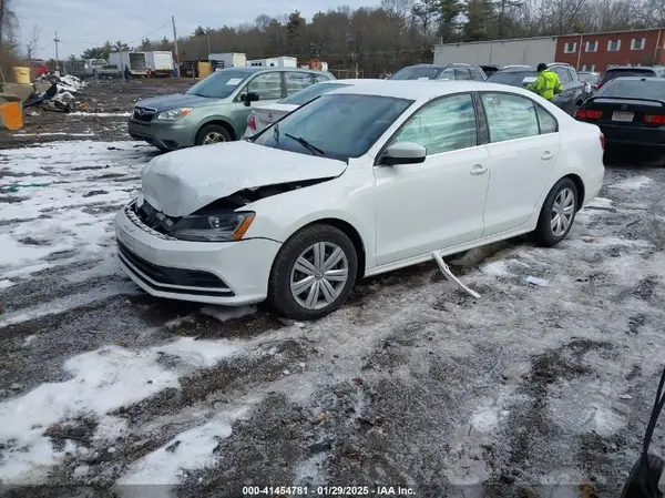3VW2B7AJ3HM406945 2017 VOLKSWAGEN JETTA - Image 2