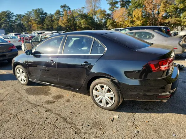 3VW2B7AJ3HM414995 2017 VOLKSWAGEN JETTA - Image 2