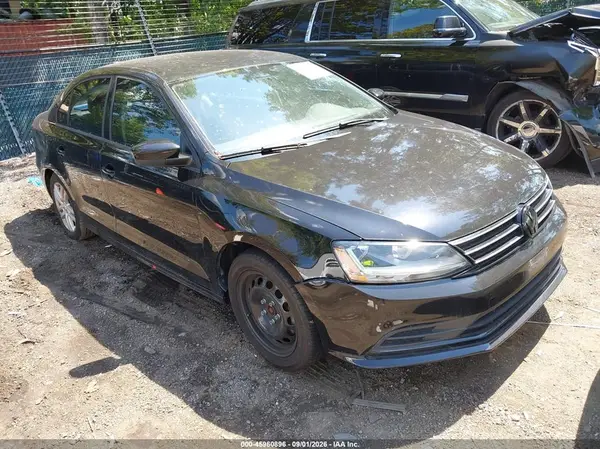 3VW2B7AJ3JM206475 2018 VOLKSWAGEN JETTA - Image 1
