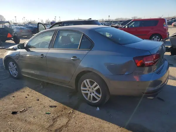3VW2B7AJ3JM209506 2018 VOLKSWAGEN JETTA - Image 2