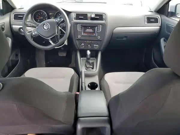 3VW2B7AJ3JM215242 2018 VOLKSWAGEN JETTA - Image 8