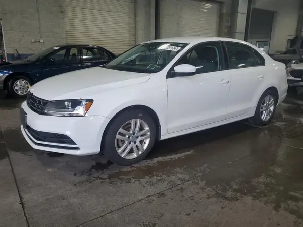 3VW2B7AJ3JM216438 2018 VOLKSWAGEN JETTA - Image 1