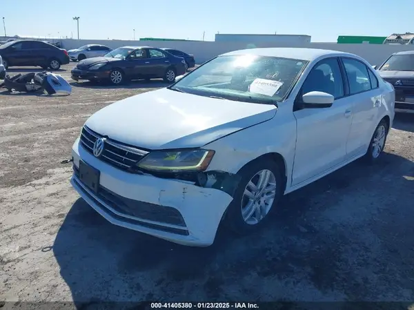 3VW2B7AJ3JM220313 2018 VOLKSWAGEN JETTA - Image 2