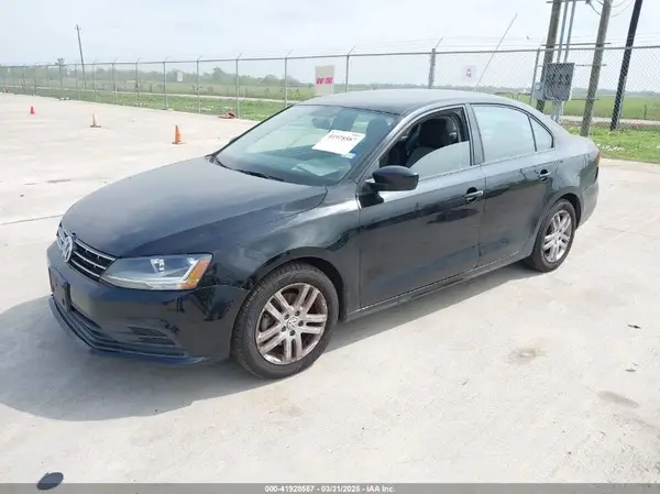 3VW2B7AJ3JM234664 2018 VOLKSWAGEN JETTA - Image 2