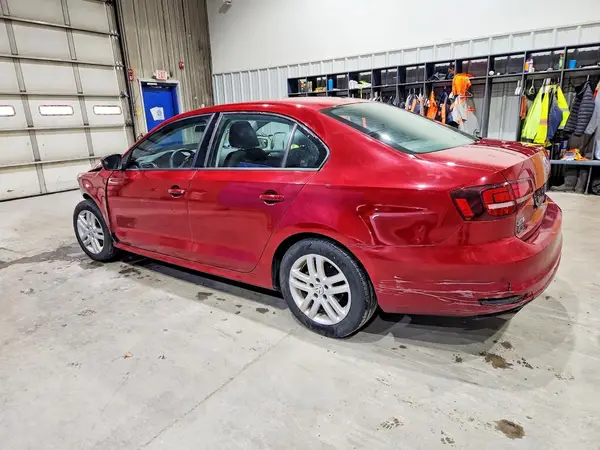 3VW2B7AJ3JM235068 2018 VOLKSWAGEN JETTA - Image 2
