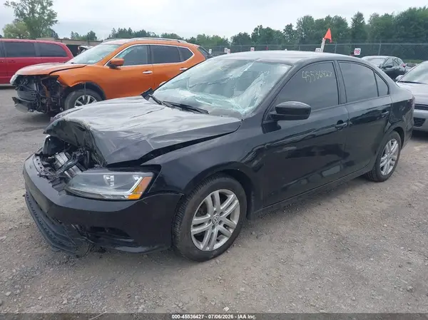 3VW2B7AJ3JM238892 2018 VOLKSWAGEN JETTA - Image 2