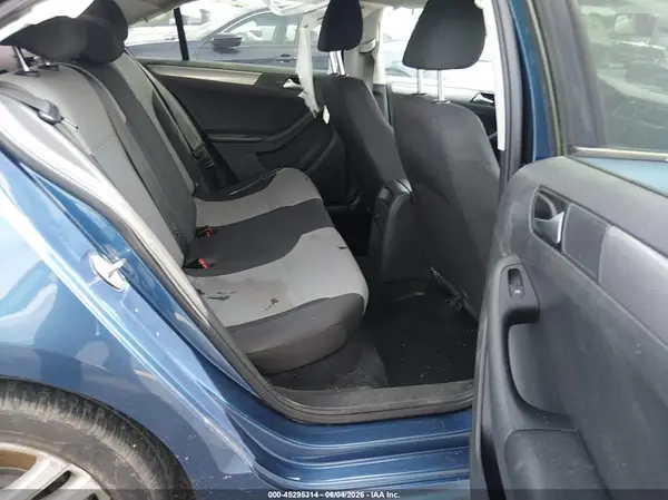 3VW2B7AJ3JM240397 2018 VOLKSWAGEN JETTA - Image 8