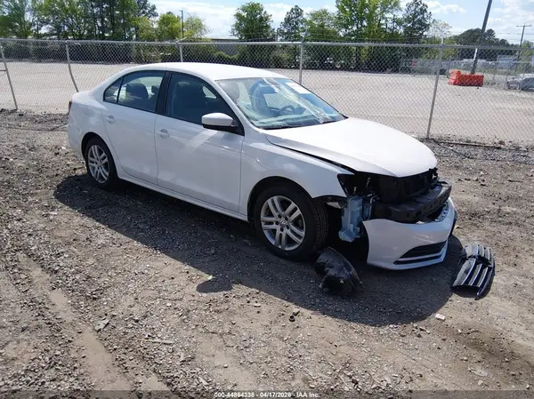 3VW2B7AJ3JM250962 2018 VOLKSWAGEN JETTA - Image 1