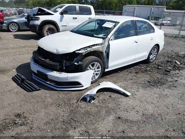 3VW2B7AJ3JM250962 2018 VOLKSWAGEN JETTA - Image 2