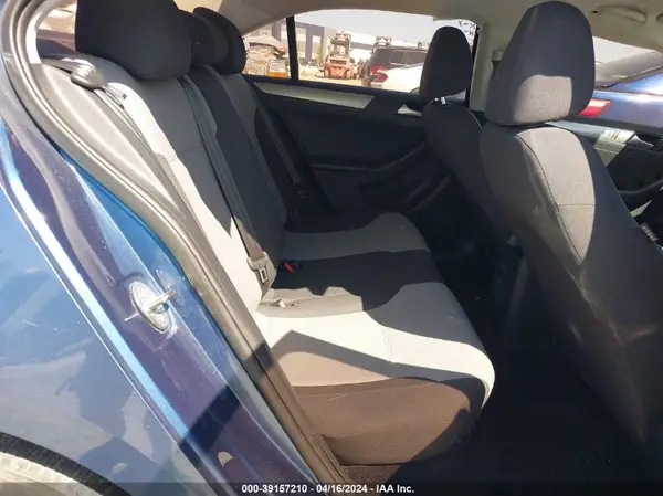 3VW2B7AJ3JM251660 2018 VOLKSWAGEN JETTA - Image 8