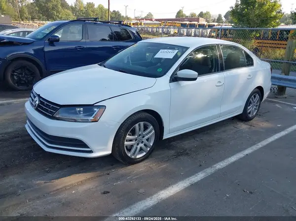3VW2B7AJ3JM252047 2018 VOLKSWAGEN JETTA - Image 2