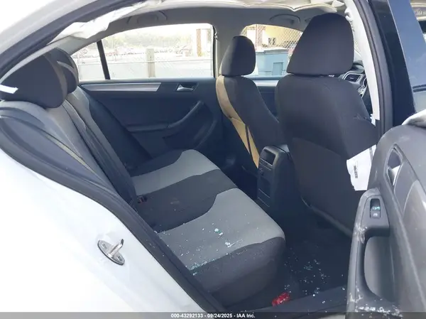 3VW2B7AJ3JM252047 2018 VOLKSWAGEN JETTA - Image 8