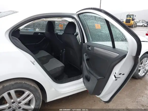 3VW2B7AJ3JM254106 2018 VOLKSWAGEN JETTA - Image 8